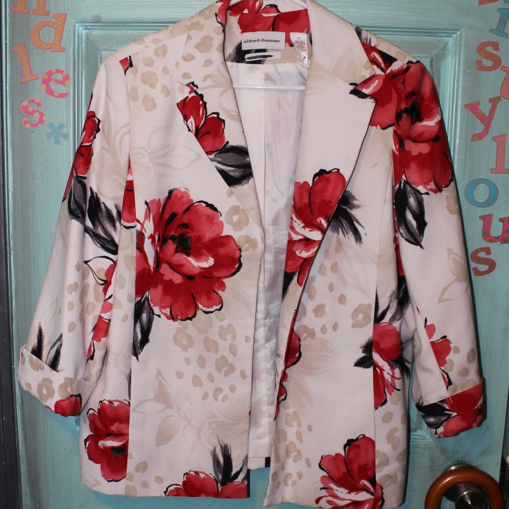 Alfred Dunner Rose Blazer with 3/4 length sleeves